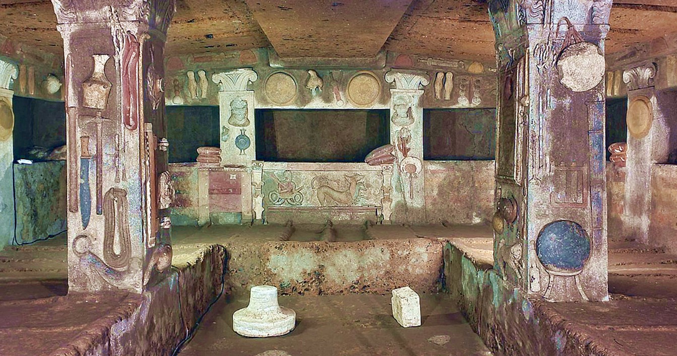 The freedom enjoyed by Etruscan women at Banditaccia (Caere)